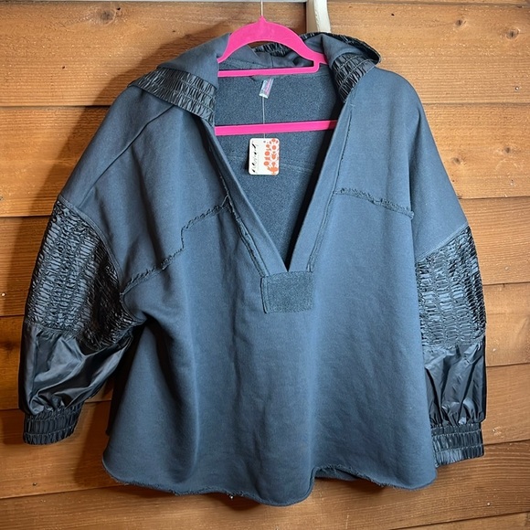 NWT Free People Spin Movement Gray Hoodie Yoga Oversize Slouch Quilted Charcoal - Picture 4 of 8